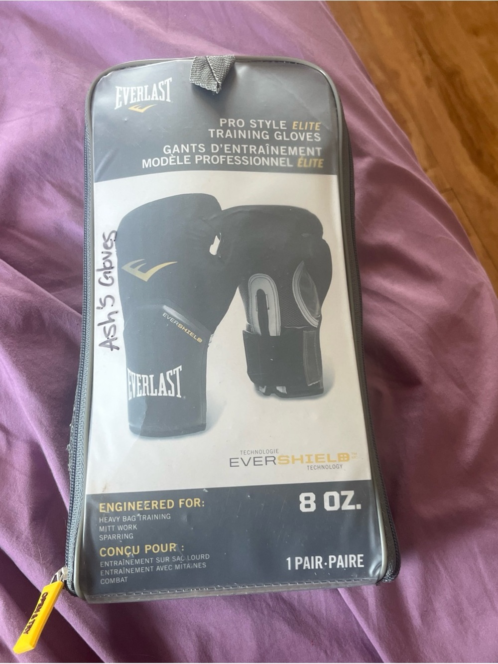 Everlast Black and Silver Boxing Gloves with Carry Case